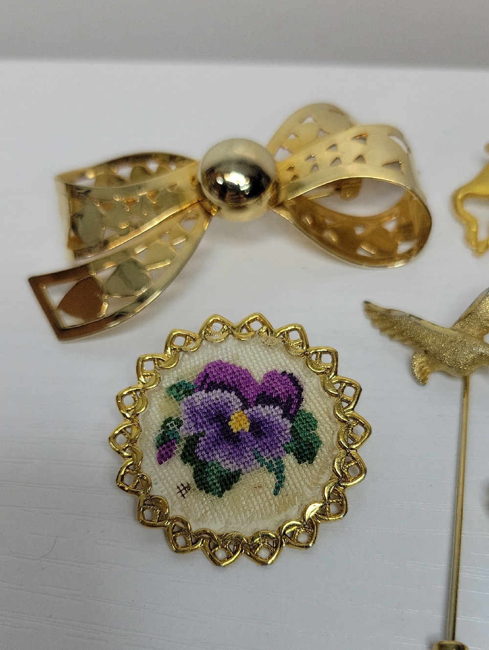 Vintage Brooch Bundle - Picture 2 of 5